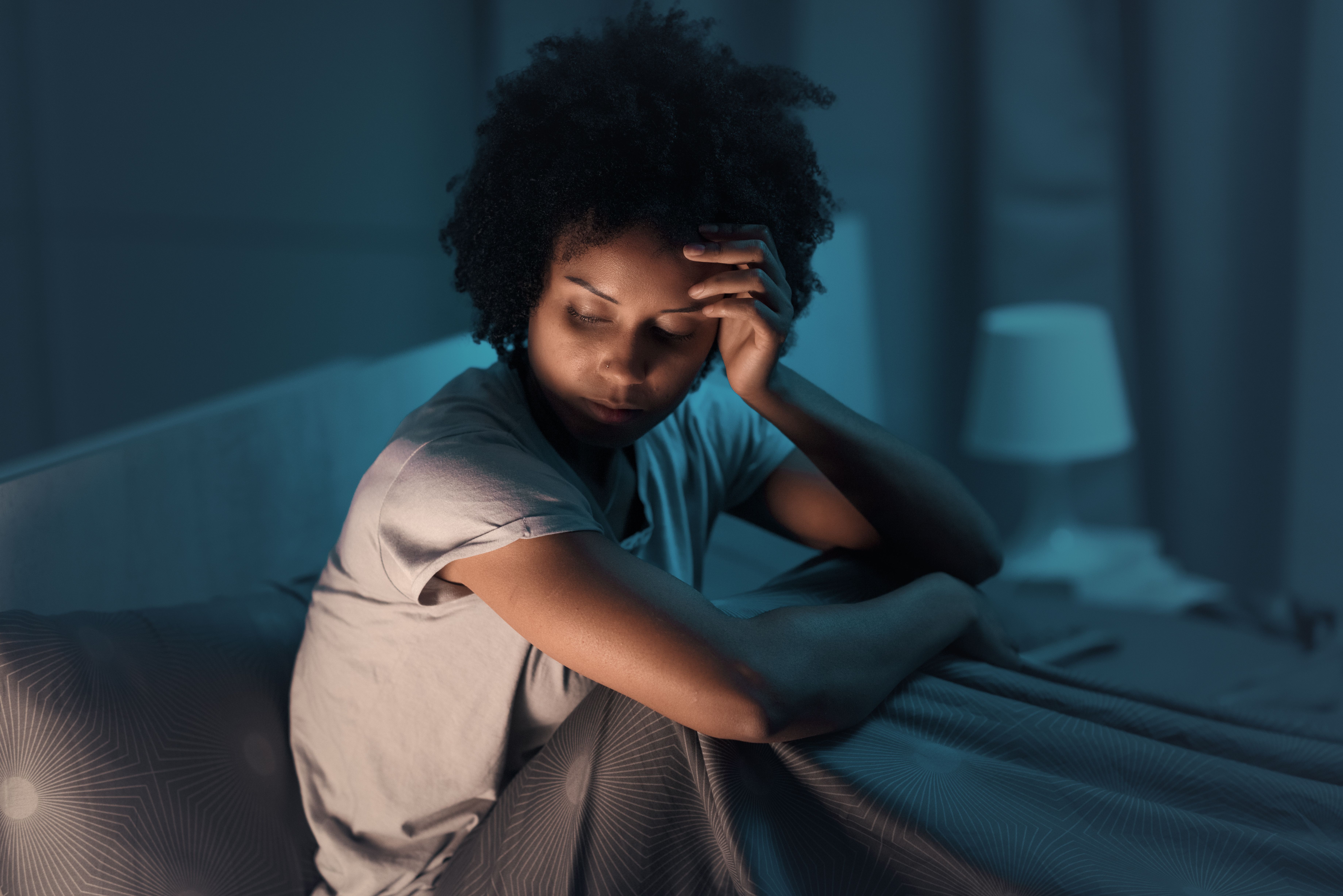 Sleepless woman | StockPhotoPro - stock.adobe.com